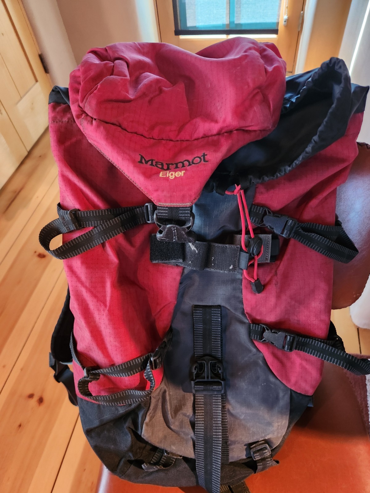 Marmot Eiger 48 Backpack, old model, red, men’s medium