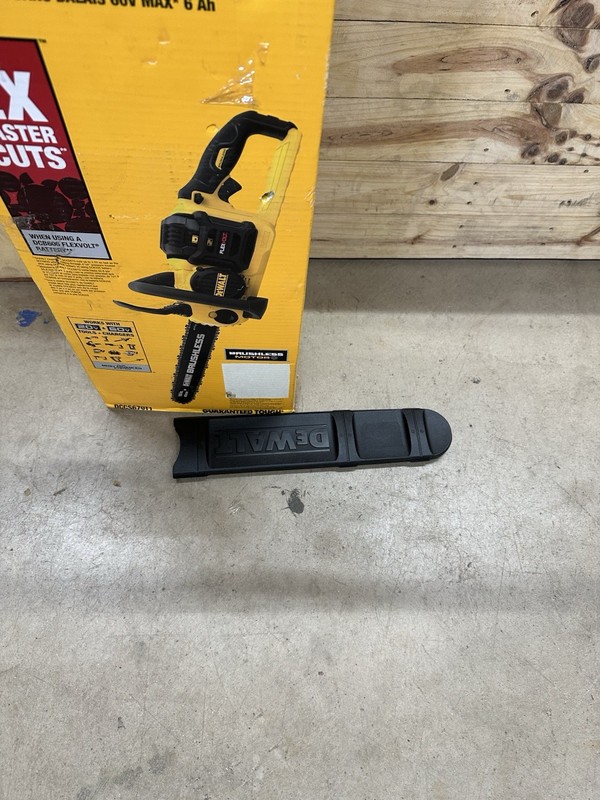 DeWalt FlexVolt 60V 16" in Brushless Chainsaw DCCS670B (Tool Only) Open Box gallery