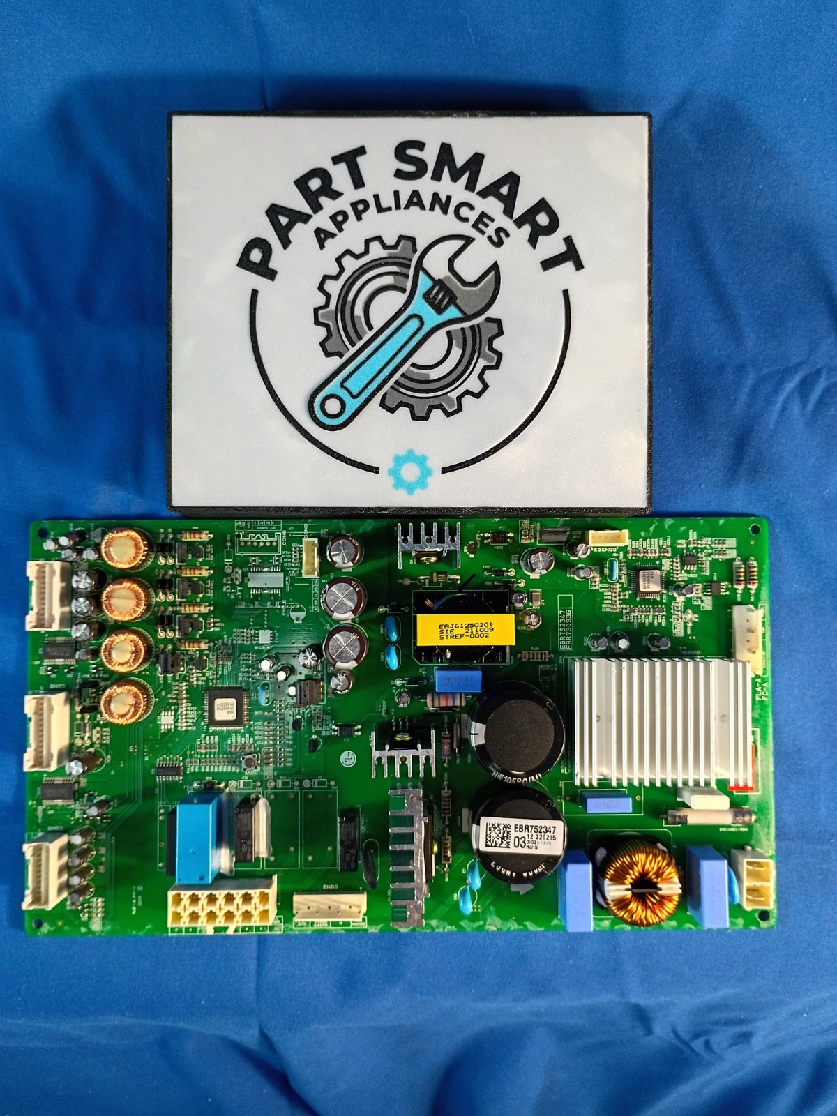 LG Kenmore Refrigerator Main Control Board PCB Assembly EBR75234703 Tested Used gallery