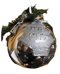 Ceramic Hanging Globe – Approximately 16″ in Diameter (Silver or Red)