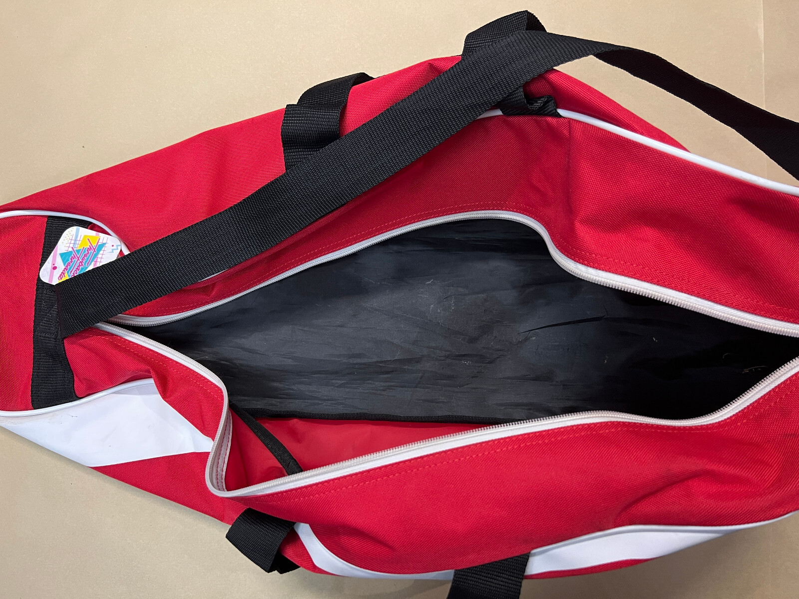 B008 Nike Red Baseball duffle Bag 5