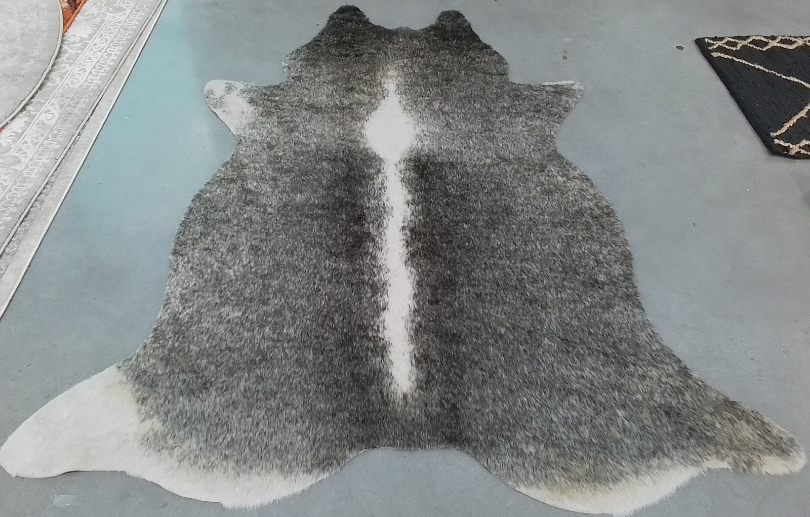 GREY / IVORY 5'-0" x 6'-5" Back Stain Rug, Reduced Price 1172798460 FCH203F-56 gallery