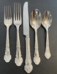 Reed & Barton Stainless RENAISSANCE Place Setting Ornate Scrolls SHIPS FREE