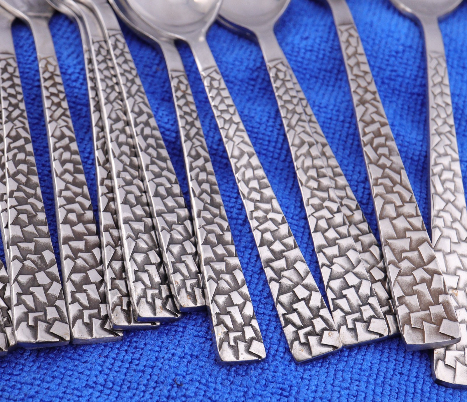 NATIONAL STAINLESS PAMPLONA STAINLESS FLATWARE 17- MIXED PIECES gallery