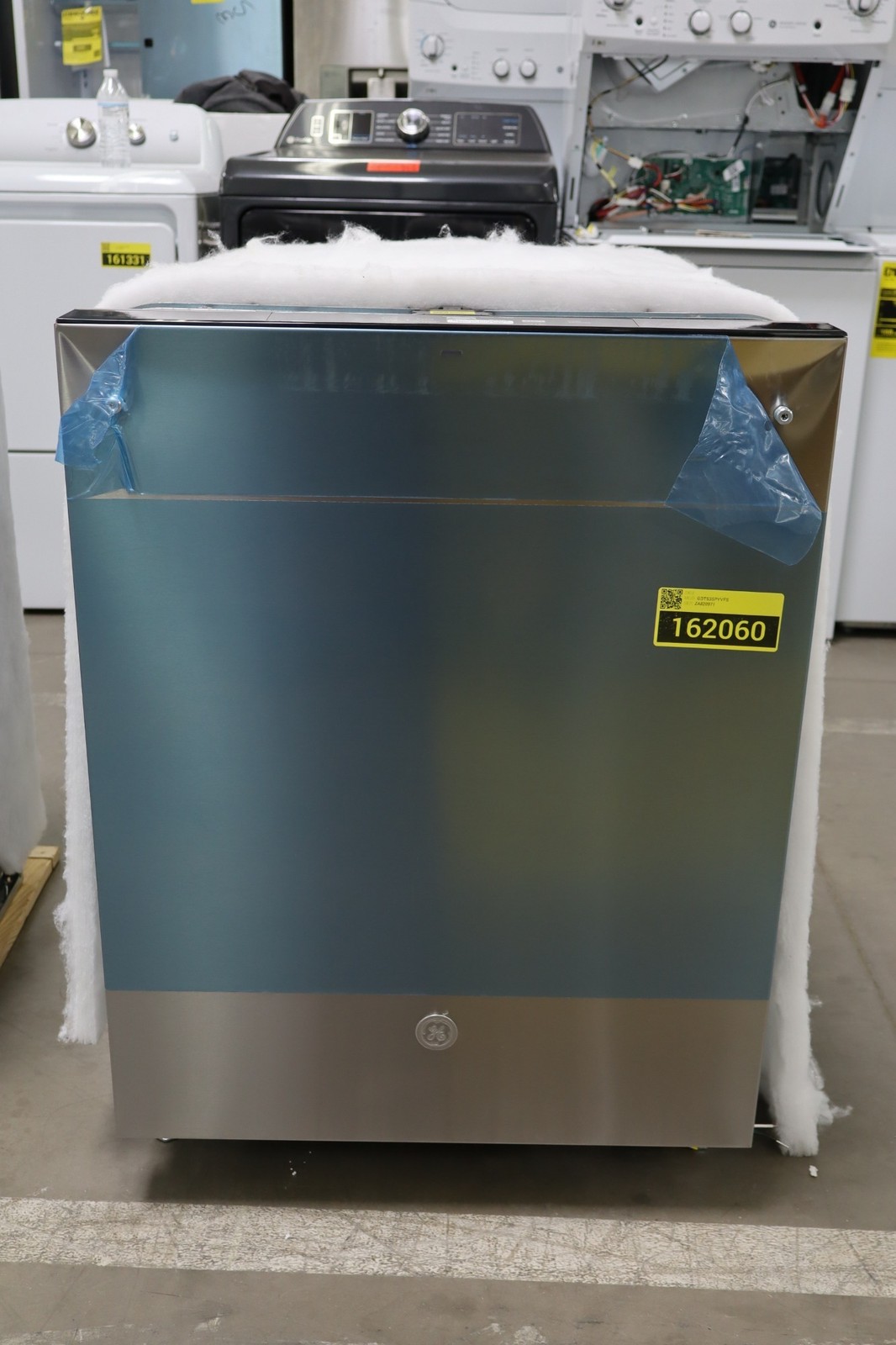 GE GDT535PYVFS 24" Stainless Fully Integrated Dishwasher NOB #162060 gallery