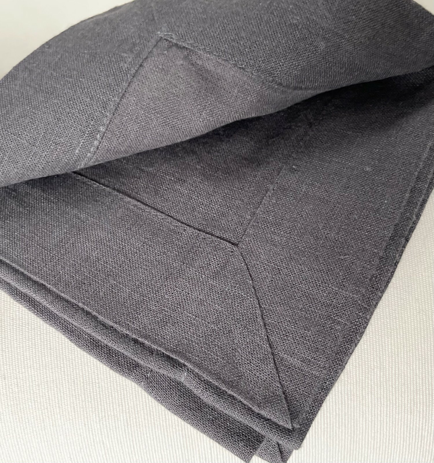 4 Belgium Linen Napkins - Gray gallery