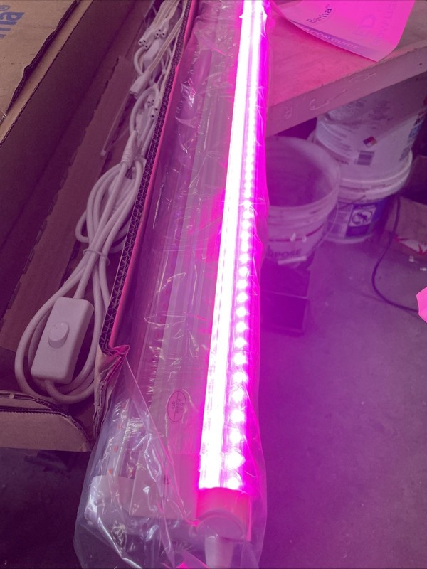 4FT 5000K Full Spectrum T8 LED Grow Light, 42W , Indoor Plant Lighting, 6-Pack gallery