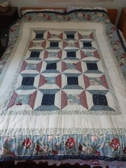 Patchwork Twin Quilt “SPOOLS” Beautifully Done 64″ by 86″ Long-Unbranded