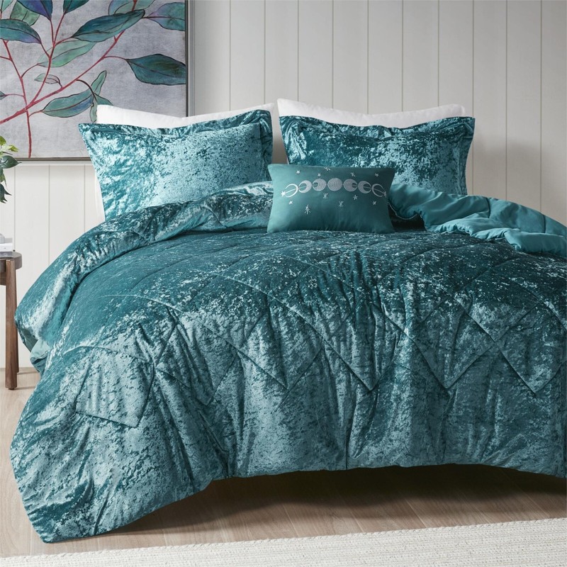 Intelligent Design Velvet Comforter Set Luxury Diamond Quilt 3/4 Pcs Queen King gallery