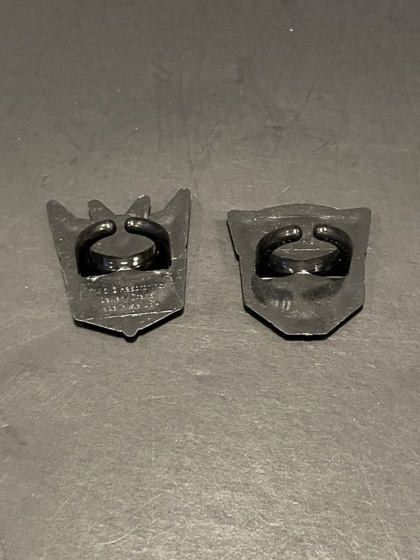 24 Transformers Plastic Rings Hasbro Cake Topper VHTF RED & PURPLE CHROME gallery