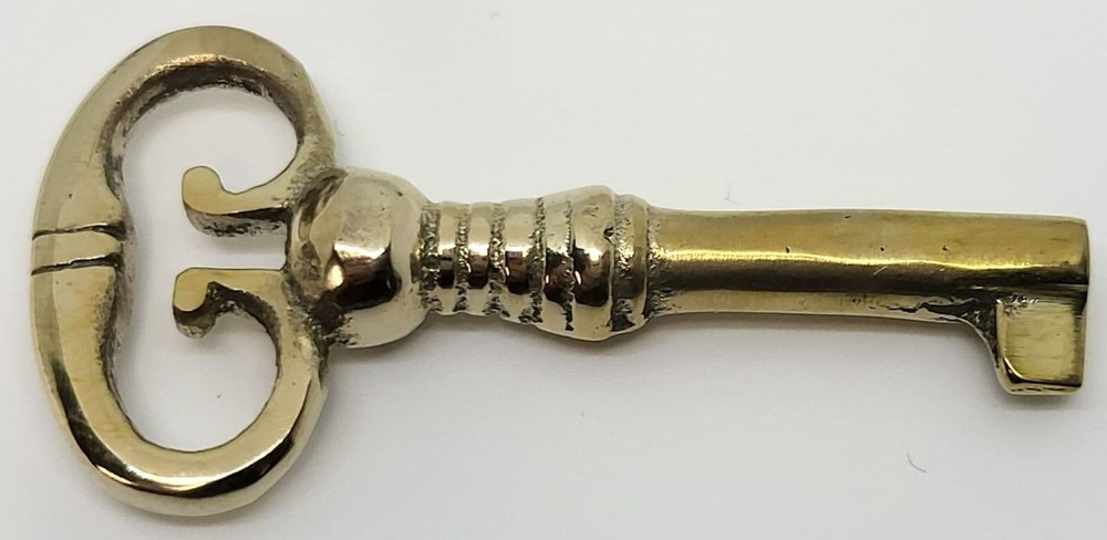 Small Cast Brass Key Polished Skeleton Antique retro desk cabinet hope chest box