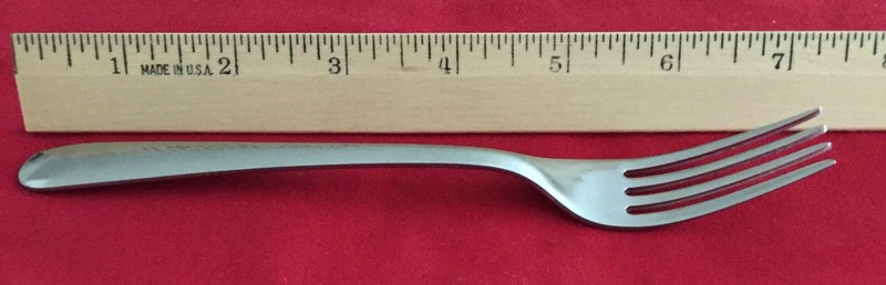 World Tableware OLDE ESSEX Dinner Fork 7 1/4" Taiwan Stainless Steel Flatware gallery