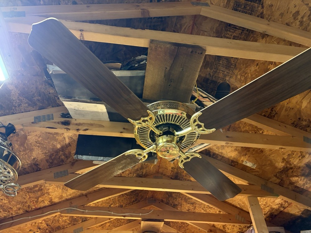 52” Unknown Builder Ceiling Fan