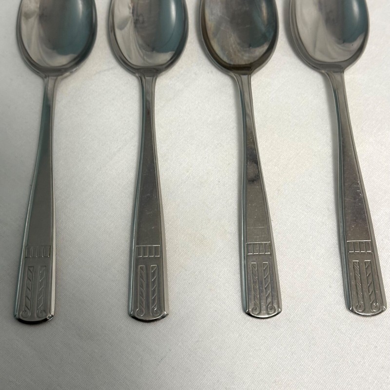 Providence ELEGANCE Stainless Flatware Lot of 4 Oval Place Spoons 7 3/8" Vintage gallery