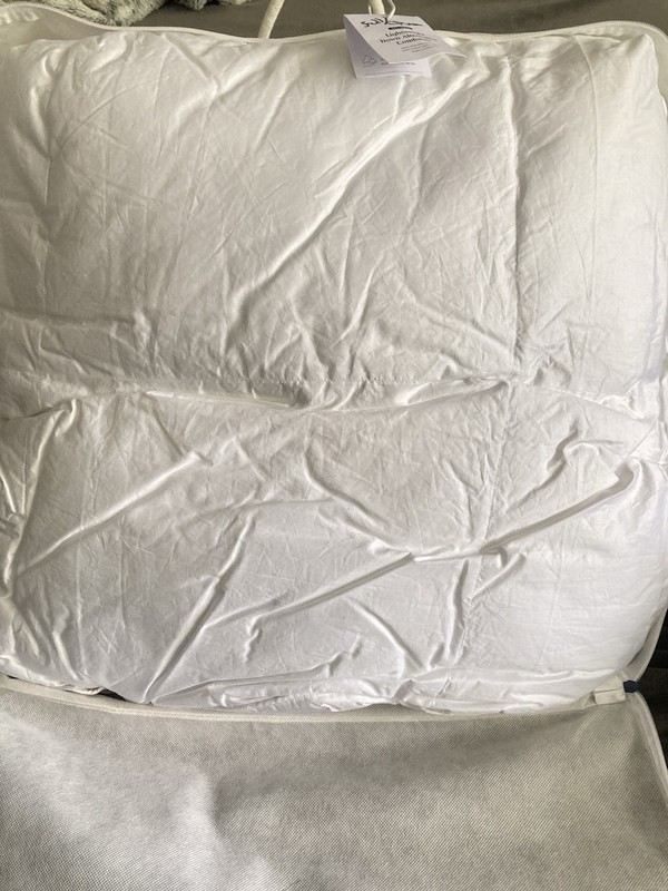 Brooklinen Queen /Full Down Alternative Comforter White 92”x96” 31oz Fill gallery