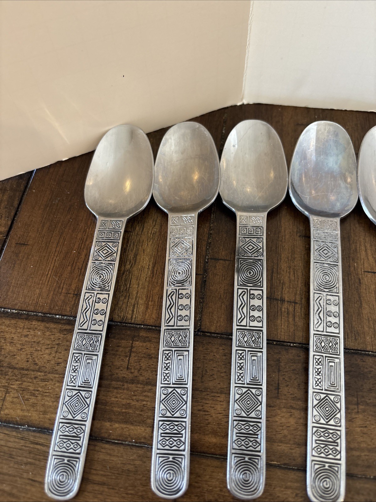Cambridge Aztec 4 Teaspoons 3 Tablespoons 2 Small Forks 4 Dinner Forks 2 Knives gallery