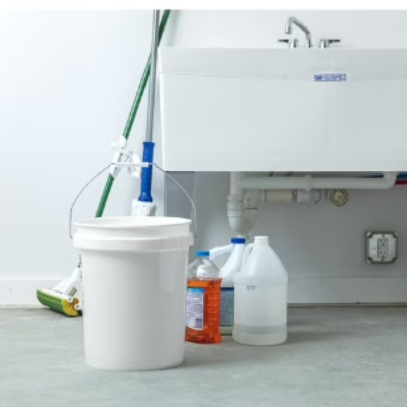 United Solutions 5 Gallon Round Utility Bucket, Comfort Handle, Plastic, White gallery