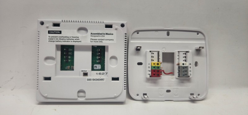 PRO1 IAQ T701 White 24 Volts Non-Programmable Electronic Thermostat Tested gallery