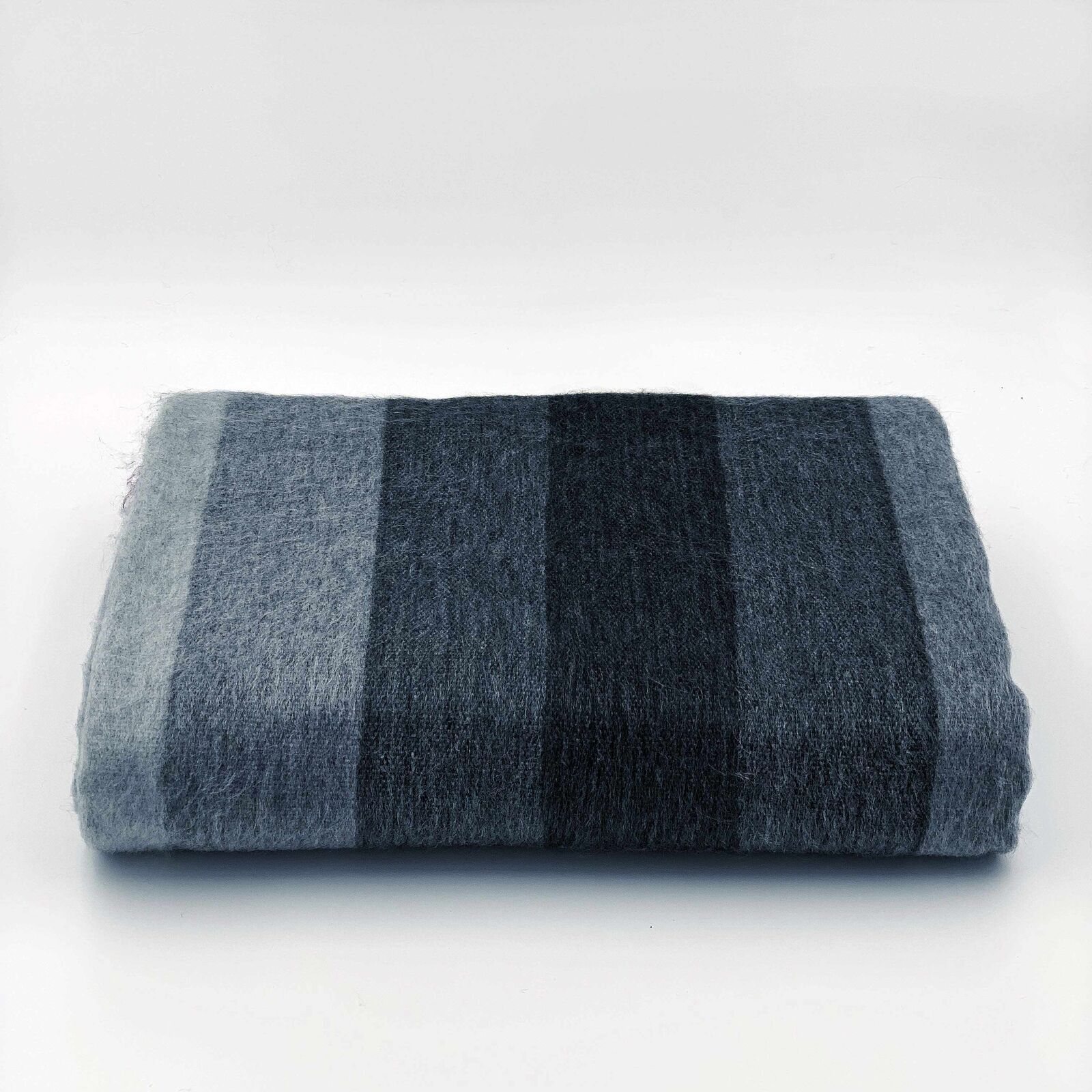SOFT & WARM GRAY STRIPED ALPACA LLAMA WOOL BLANKET PLAID 90"x65" QUEEN gallery