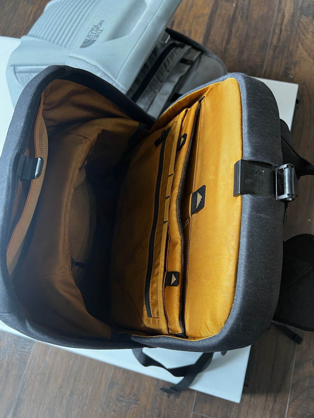 The North Face Access Back Pack -  Black 2
