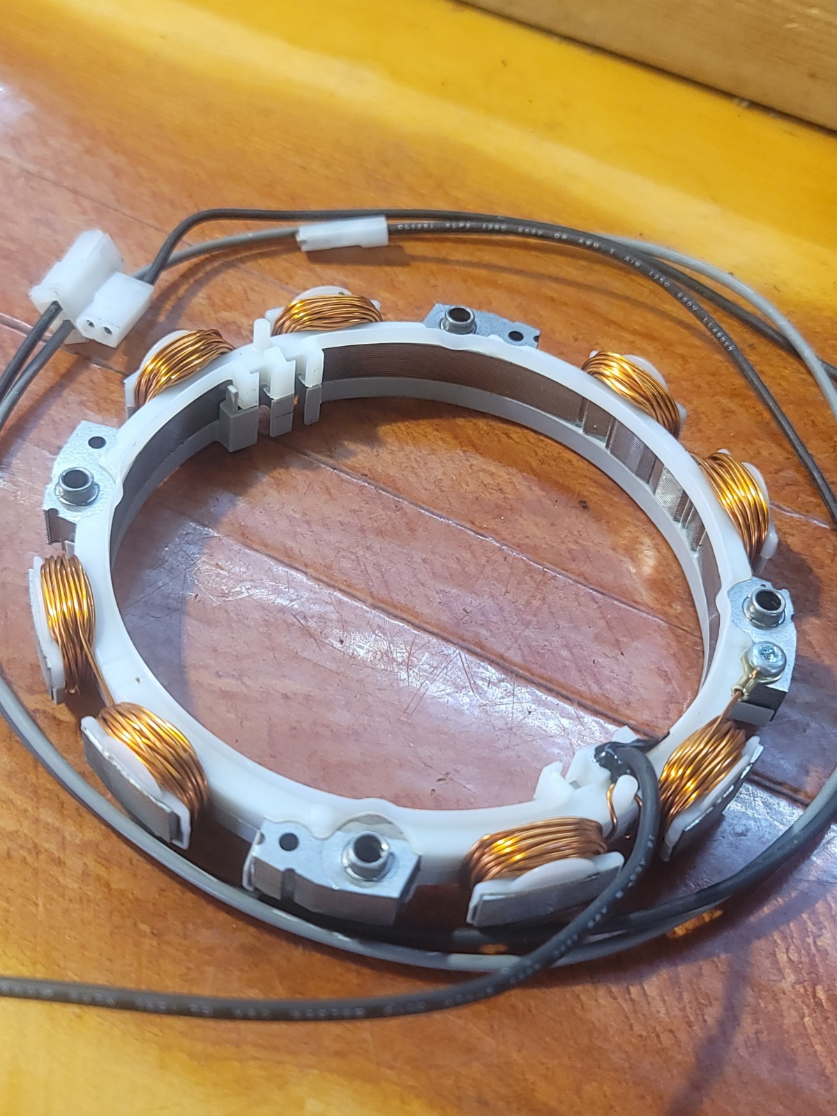 Briggs & Stratton 696457 Alternator Stator Charging Coil New OEM 592829 Equiv. gallery