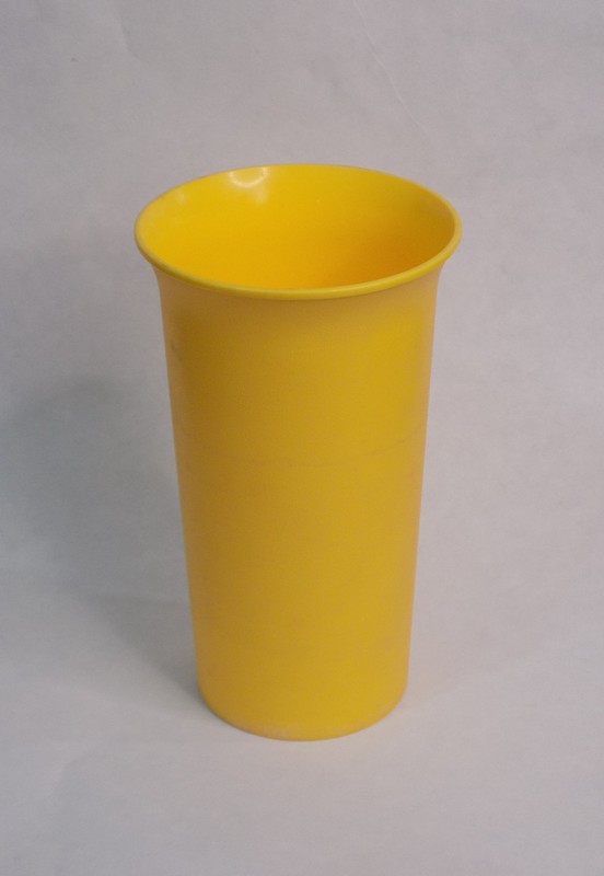 TUPPERWARE 7 oz Bell Tumbler Plastic Cups #109 Lot of 6 w/ Bonus 10.5 oz Cup gallery
