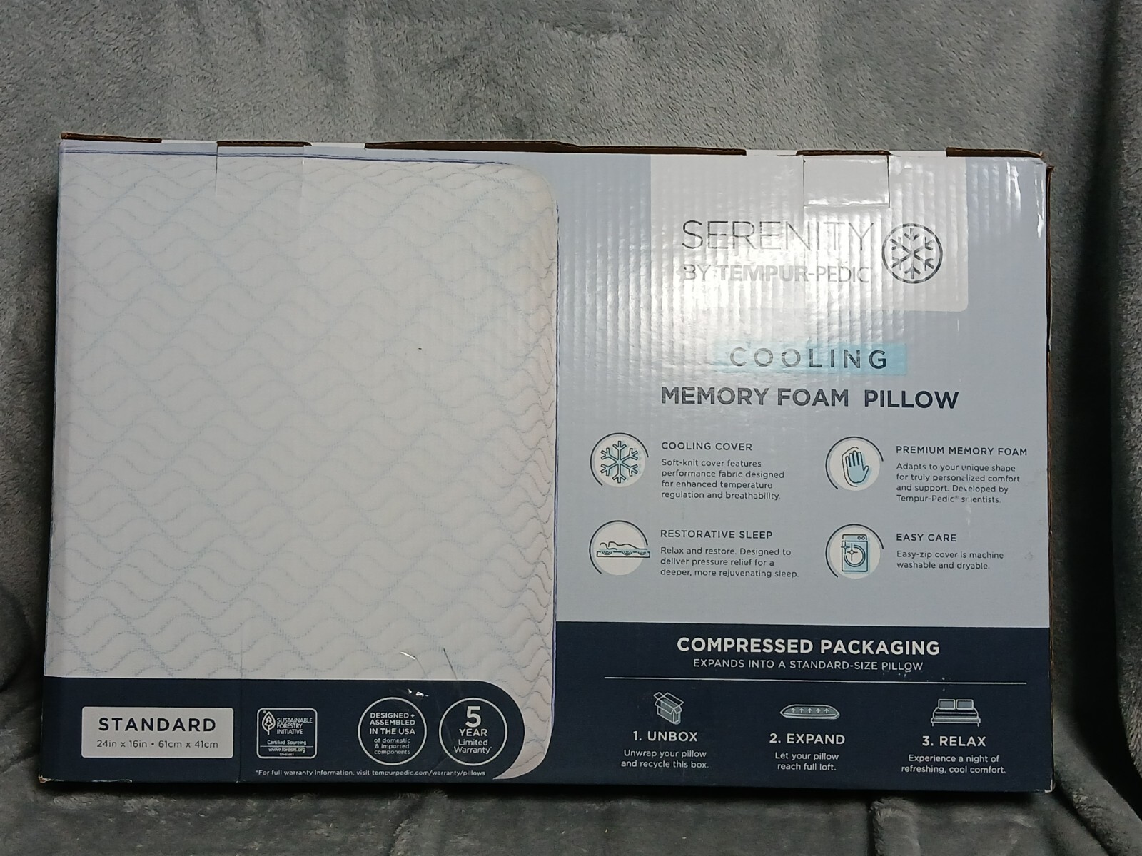 Serenity by Tempur-Pedic Cooling Memory Foam Pillow - Standard gallery