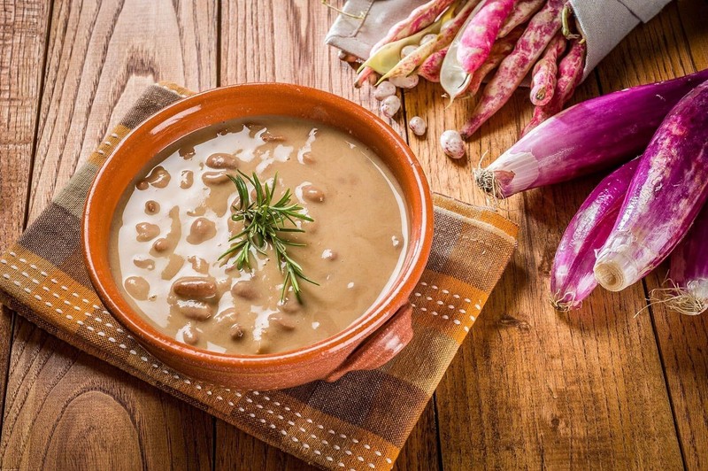 Organic Pinto Beans – Sproutable, Non-GMO, Kosher, Raw, Vegan – by Food to Live gallery