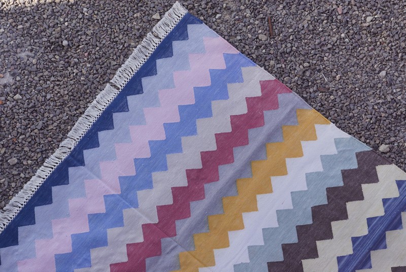Rugmoda Cotton Multicolor Zigzag Chevron 4x6 ft Area Rug for Living Room Bedroom gallery