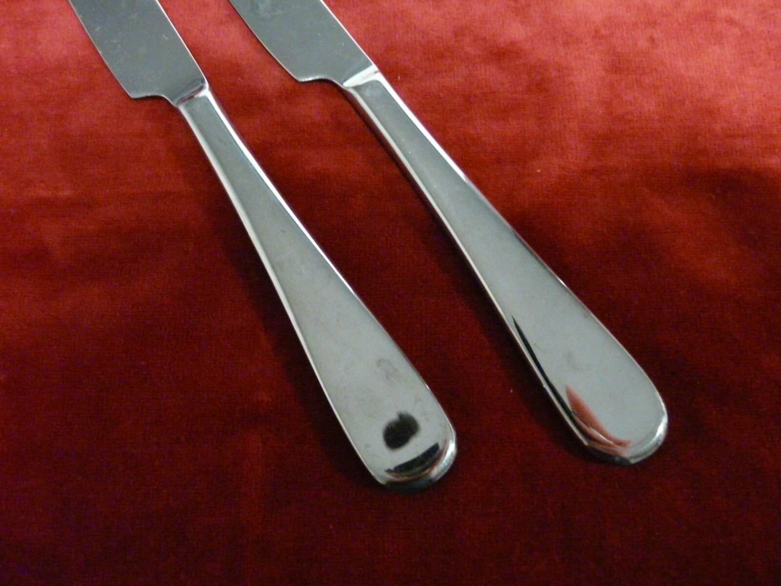 2 Dinner Knives Oneida ICARUS Stainless Glossy Silverware Flatware 9 1/2" gallery