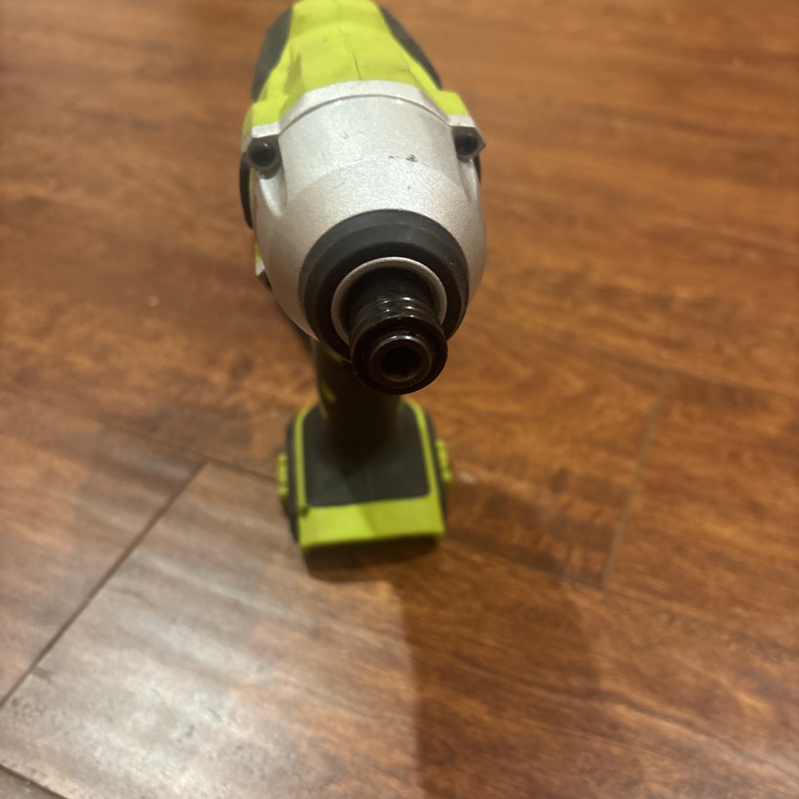 Snap Fresh Cordless Impact Driver 20V BBT P0B04 gallery