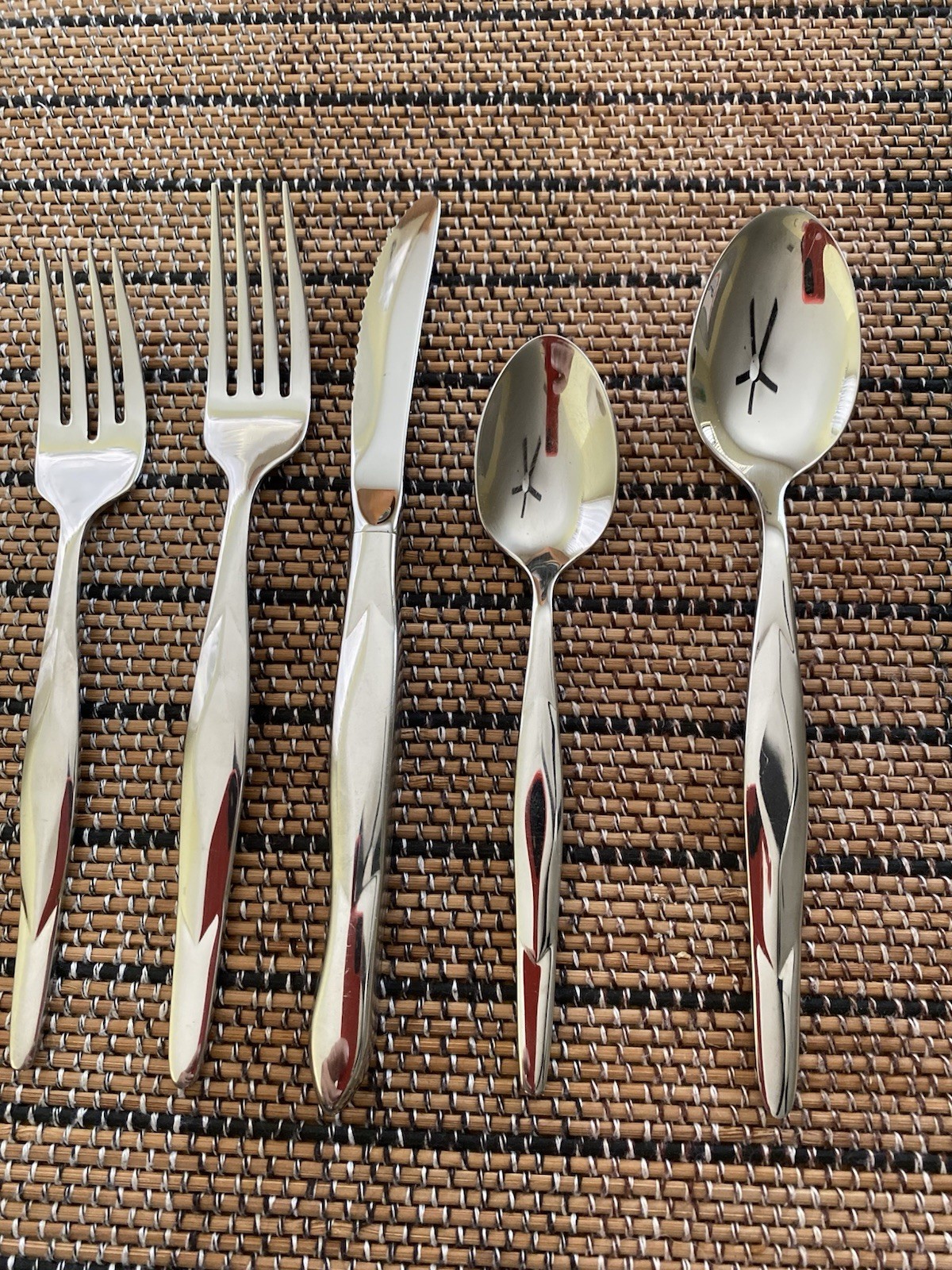 Cutco Stainless Dinner Flatware 5 Piece Setting gallery