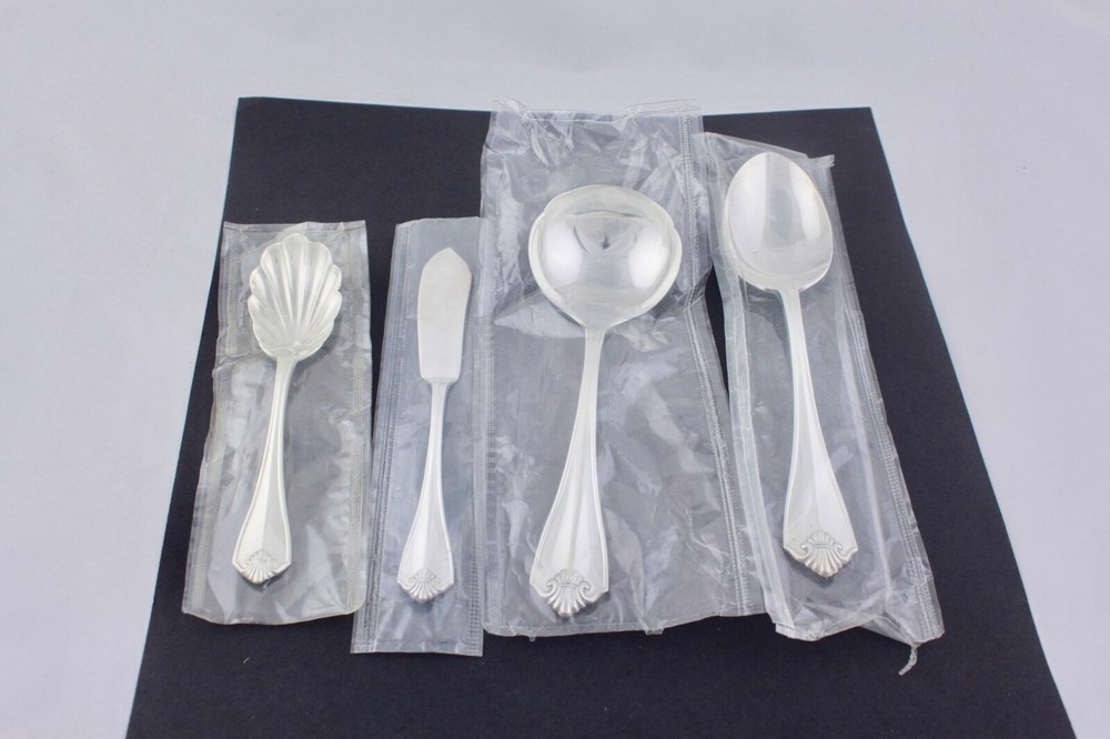 4-PIECE ONEIDA SILVER KING JAMES SILVERPLATE SERVING SET - NEW