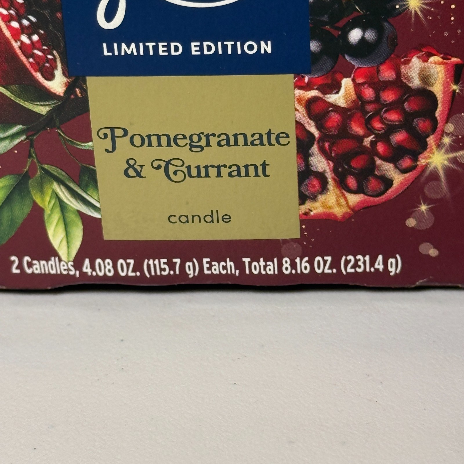 GLADE Candles POMEGRANATE & CURRANT Single Wick Limited Edition Twin Pack gallery