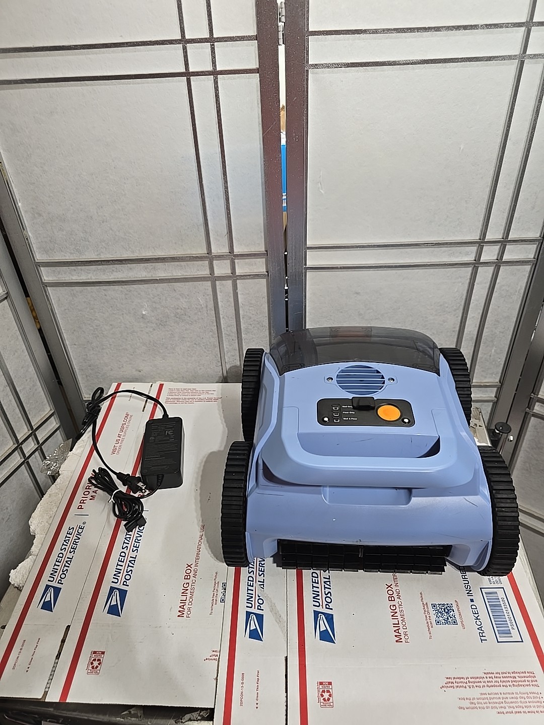Pool Cleaner Cordless Robotic Wall Climbing Pool Vacuum In/Above Ground **MINT** gallery