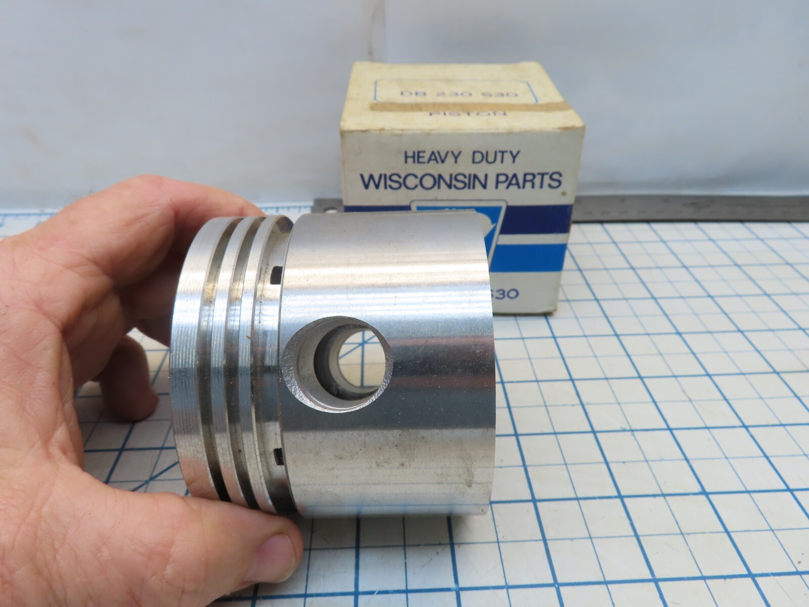 Wisconsin DB-230 S30 DB230 S30 Piston Only gallery