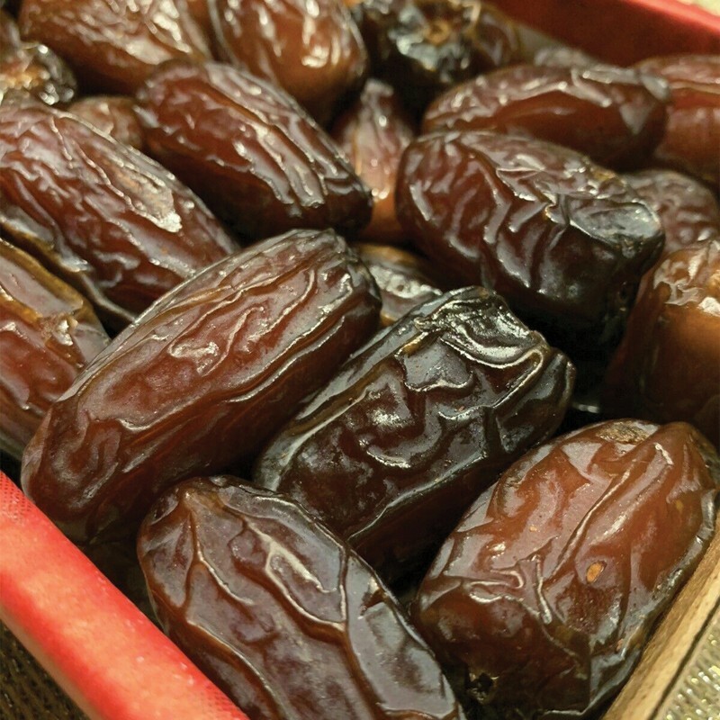 Organic Gourmet Medjool Dates 4 LB Box gallery