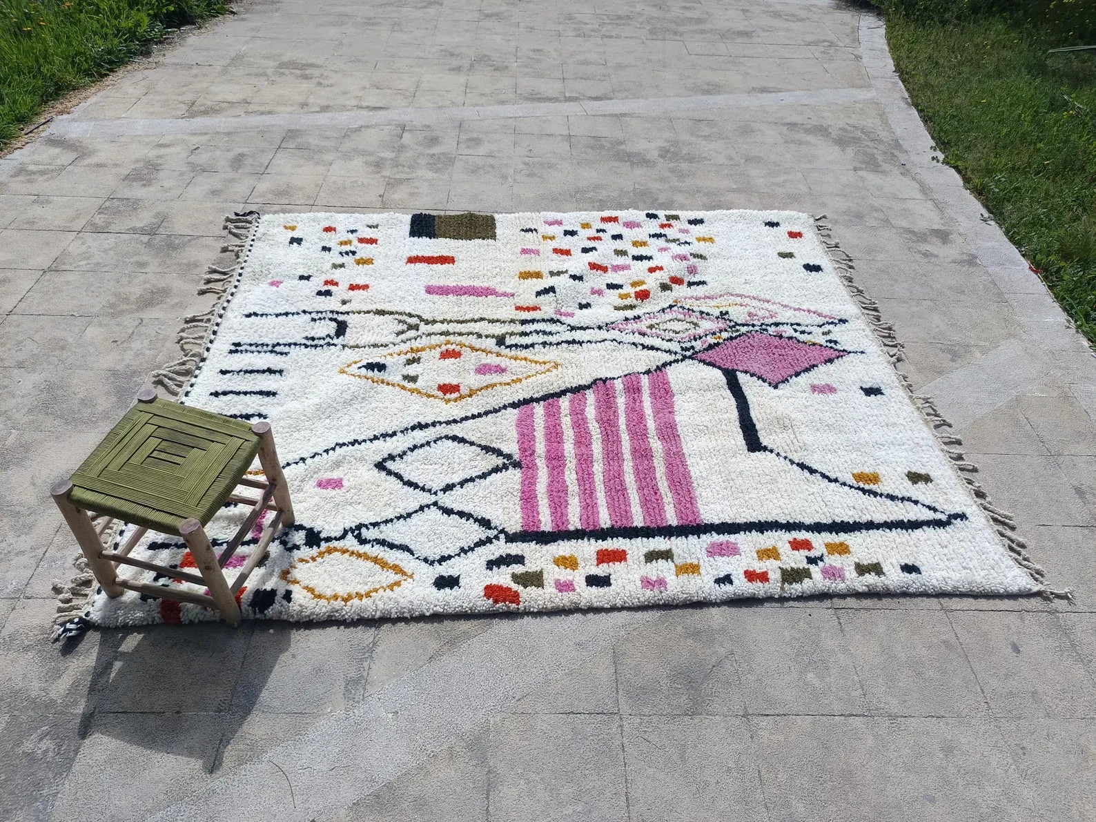 Handmade Moroccan Rug, Berber Woven Design, Moroccan rug, Azilal Rug, Wool Rug. gallery