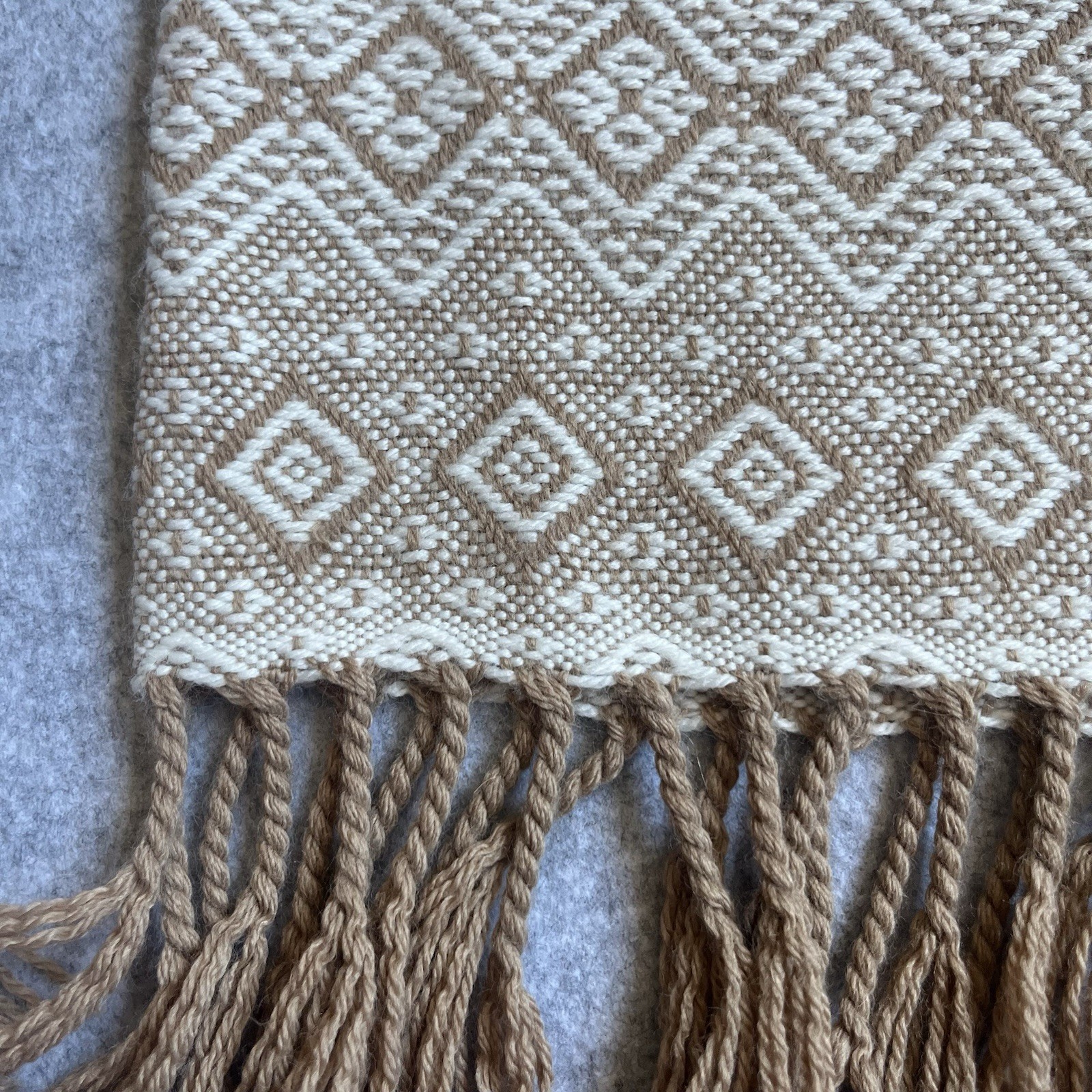 Imagine Peru Alpaca Tan Ivory Throw Blanket Woven Diamond Geometric Fringe 50x67 gallery