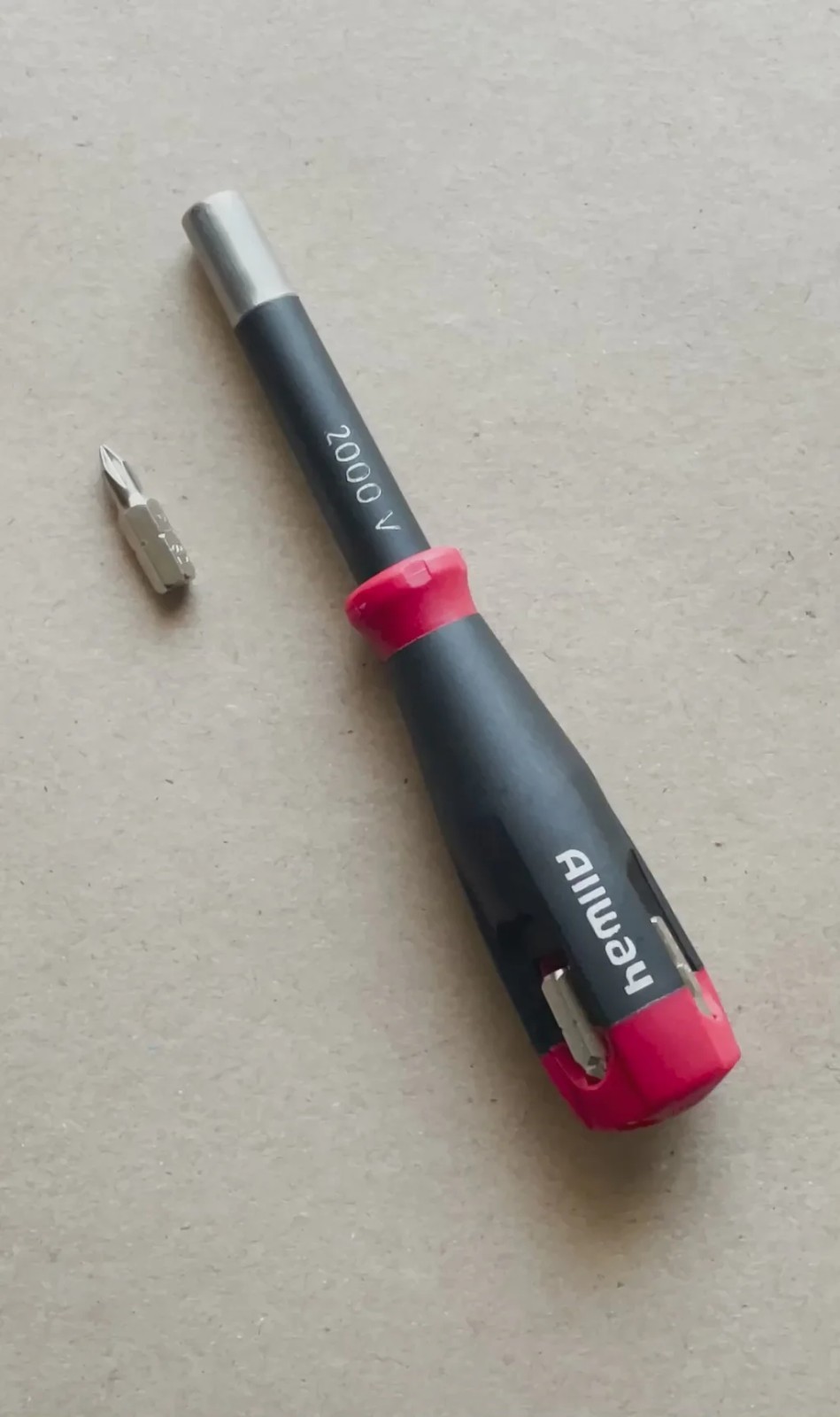 SD41 5-in-1 Shockproof Screwdriver with 4 Durable Bits gallery