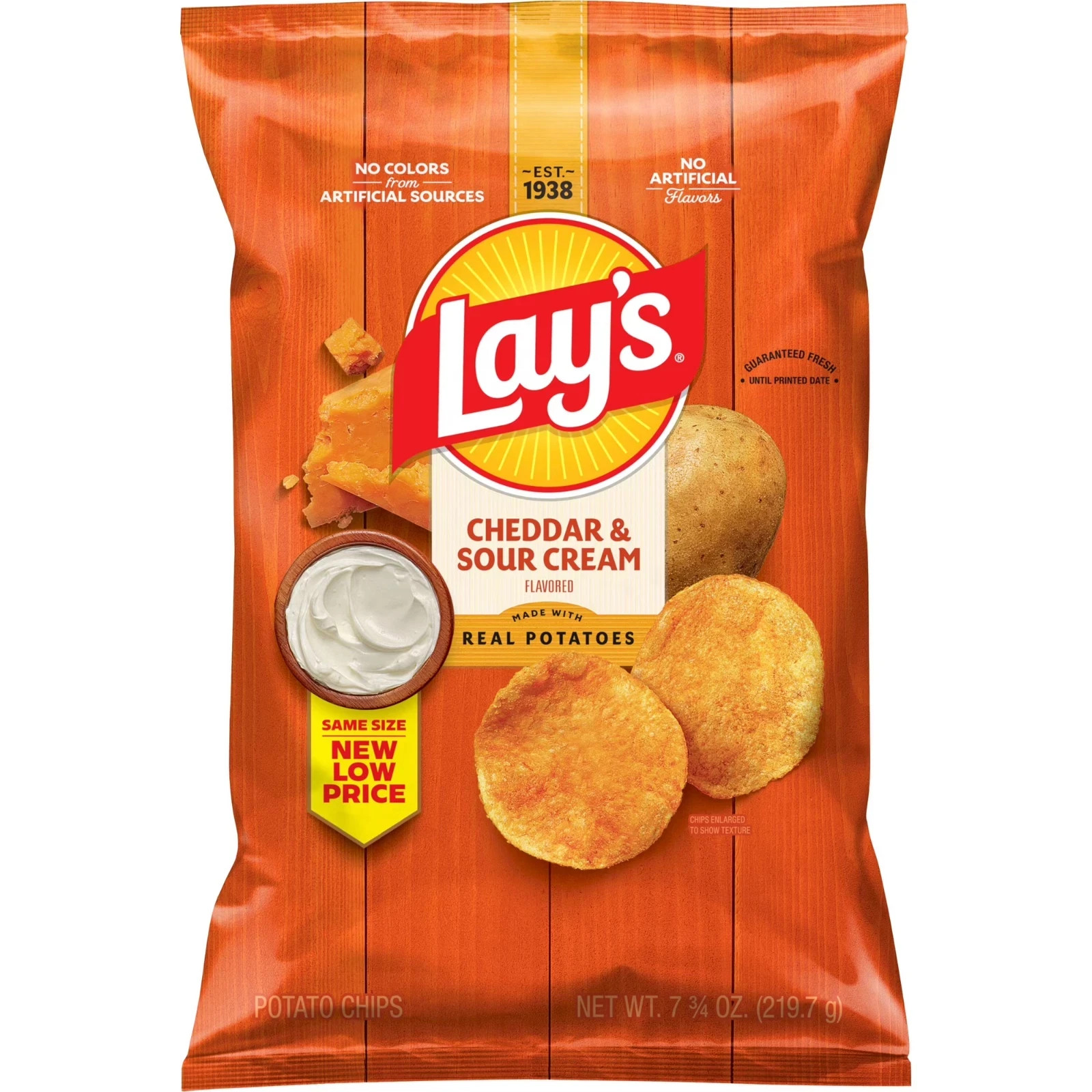 Lay's Potato Chips, Cheddar & Sour Cream, 7.75 oz Bag gallery