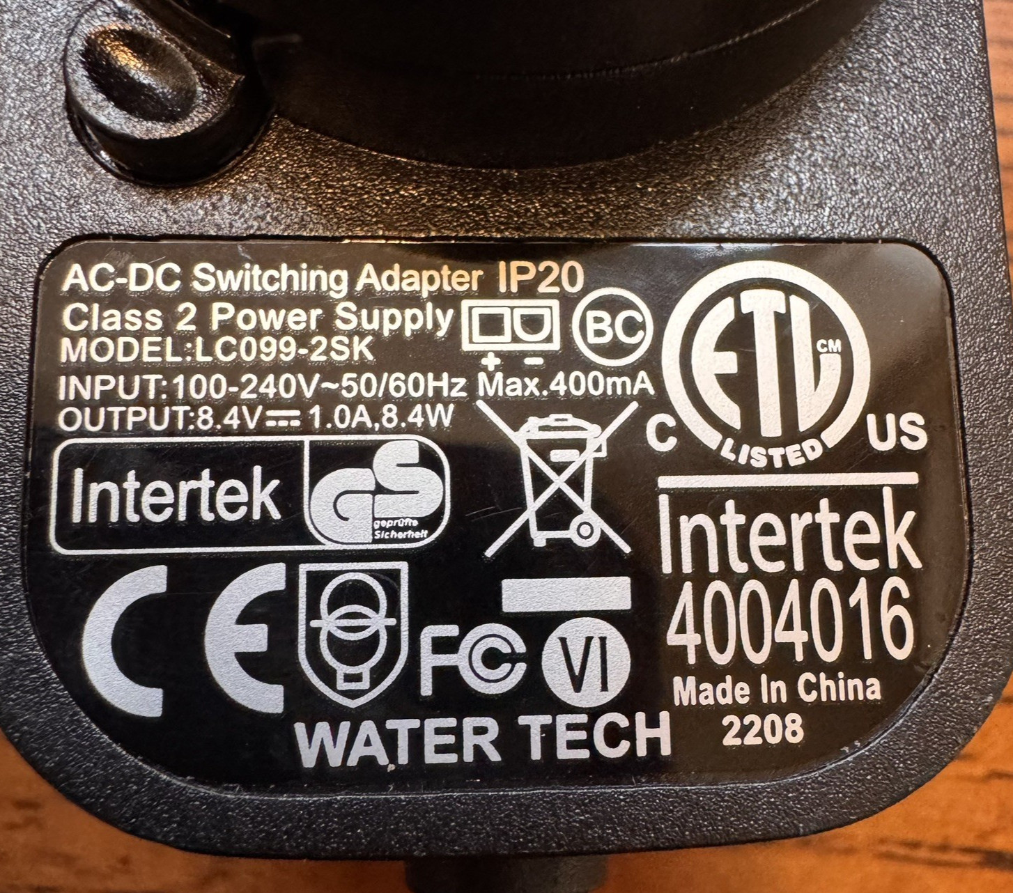 Water Tech Pool Blaster Charger LC099-2SK | 8.4V AC-DC Switching Adapter IP20 gallery