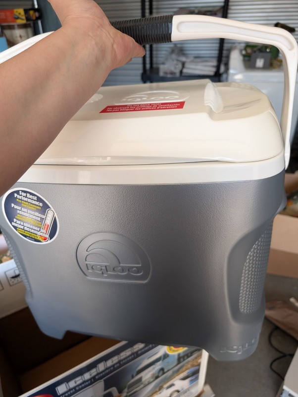 Igloo Thermoelectric Iceless 28 Qt Plug-in 12V Coolers Iceless Gray gallery