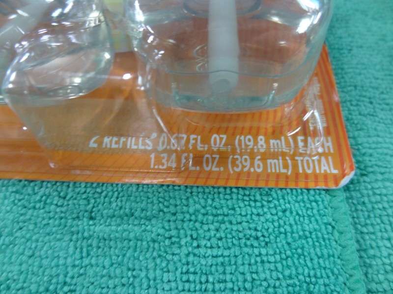 NEW Glade PlugIns HAWAIIAN BREEZE 2 Refills 1.34 FL.OZ. Total gallery