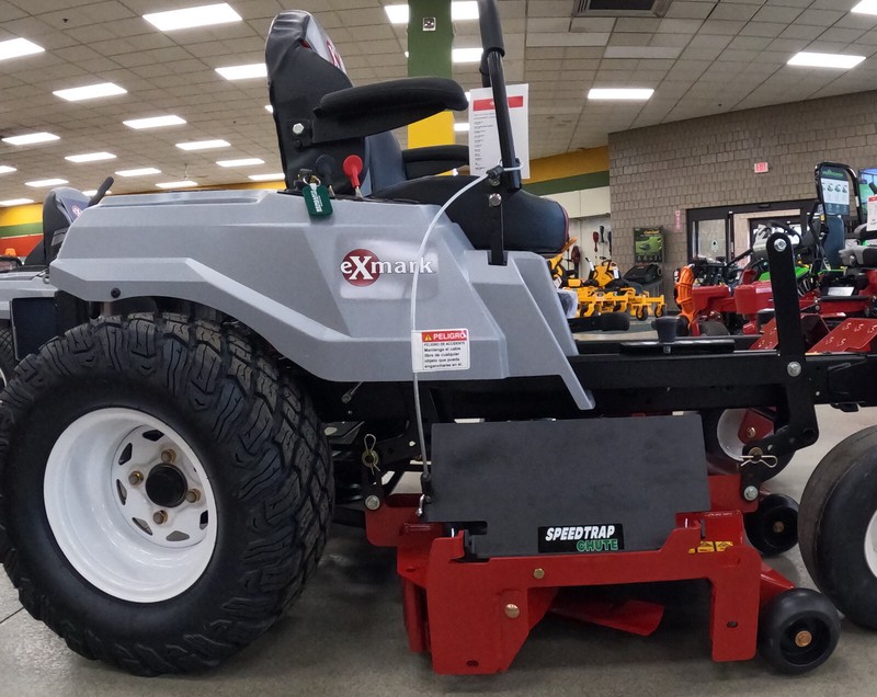 Speedtrap® Chute Blocker Exmark® Quest® X Series 48" 30 Second Install gallery