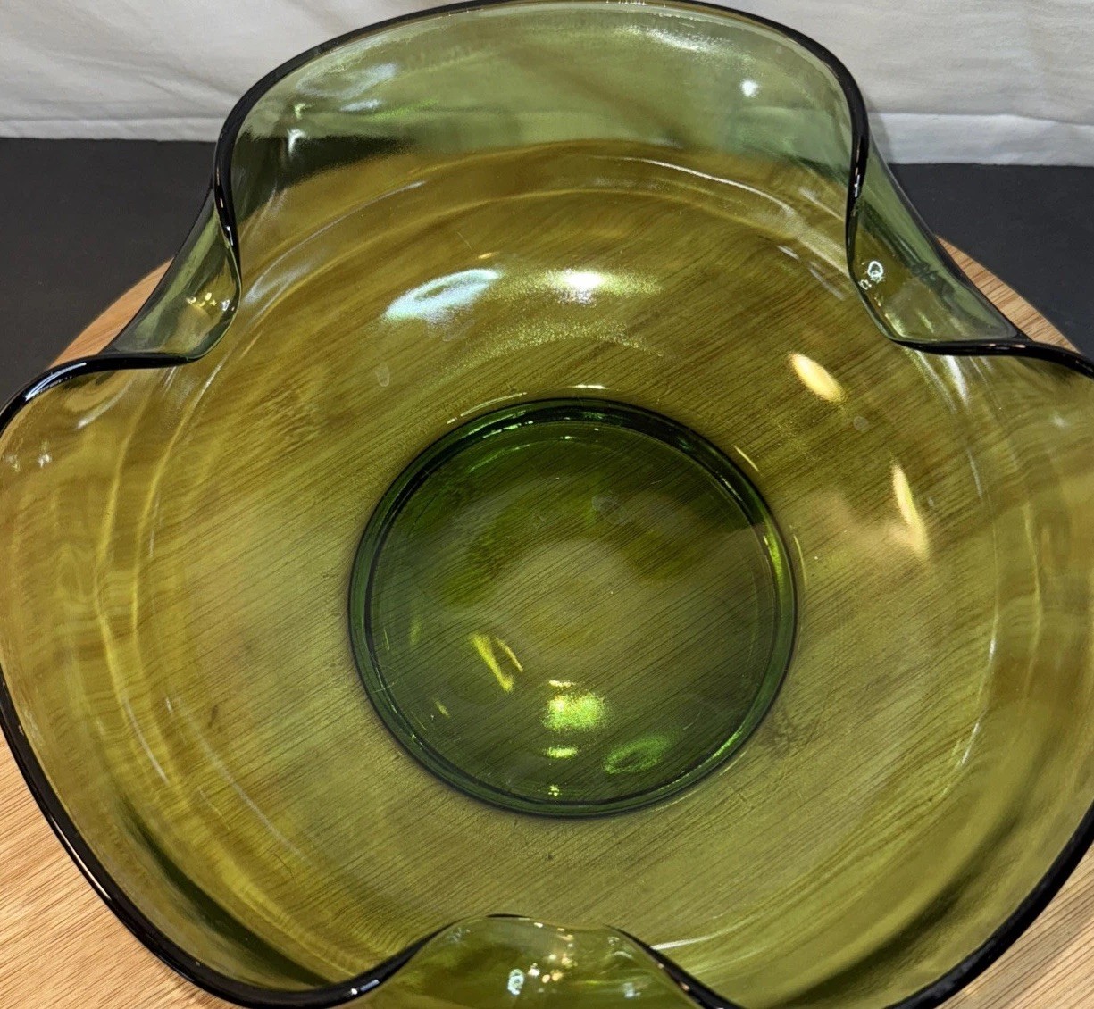 Anchor Hocking Avocado Green Glass Chip Bowl Wavy Ruffled Rim Vintage gallery