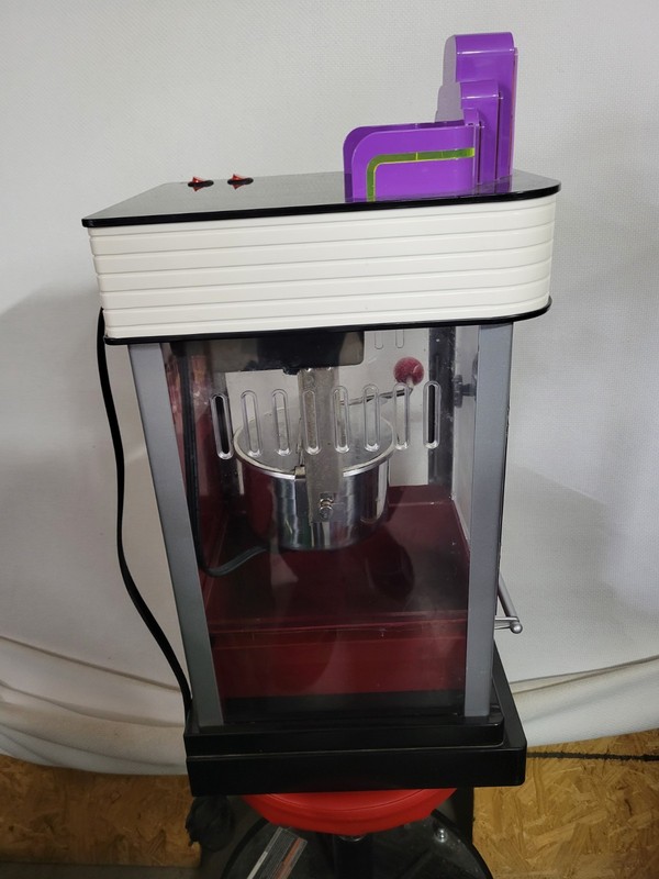 Nostalgia Kettle Popcorn Machine - Hollywood Cinema Popcorn Model HKP200 Pre Own gallery