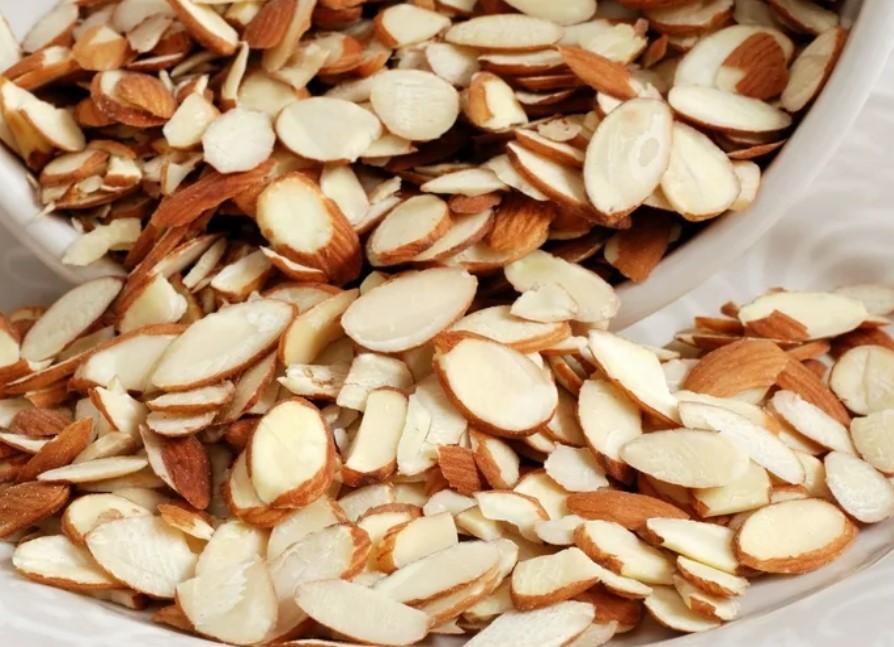 CALIFORNIA SLICED ALMONDS RAW-BULK VALUE BAG LIMITED PICK YOUR BAG SIZE NOW! gallery