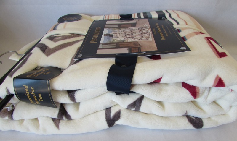 Pendleton Designer Throw Blanket For Two 60" X 80" Reversible Oversized Cream gallery