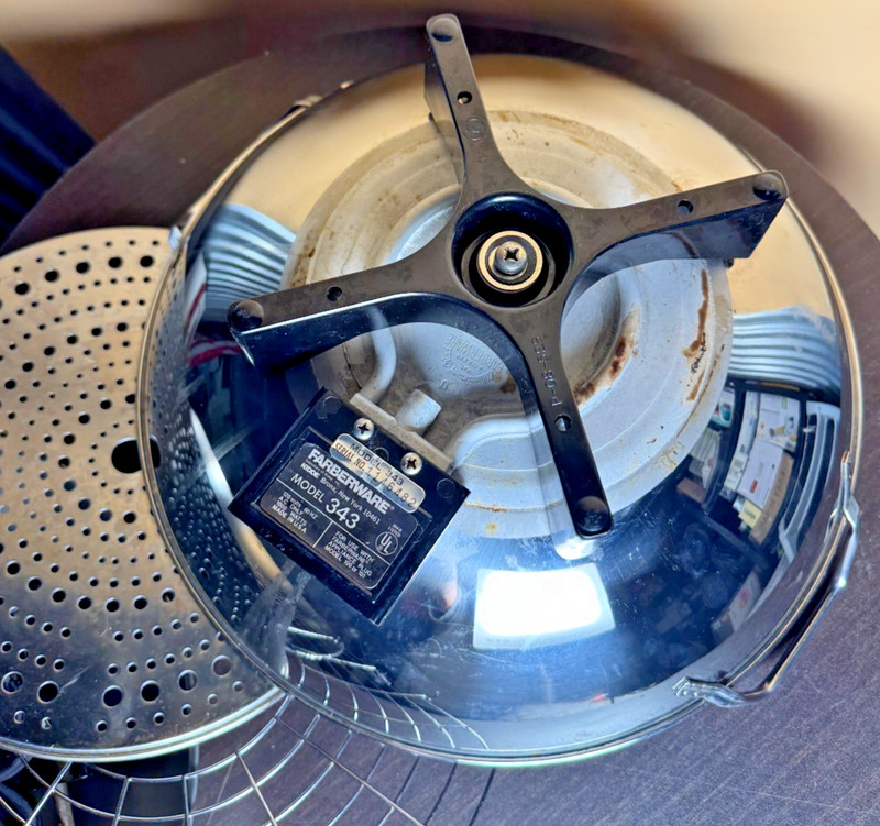 Farberware Electric Wok with Temperature Control gallery